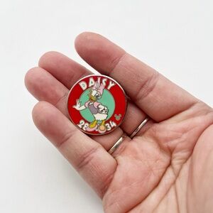 2006 Disney Daisy Duck pin